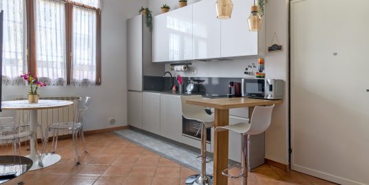Appartamento con Ingresso Indipendente a Ugnano – A/355